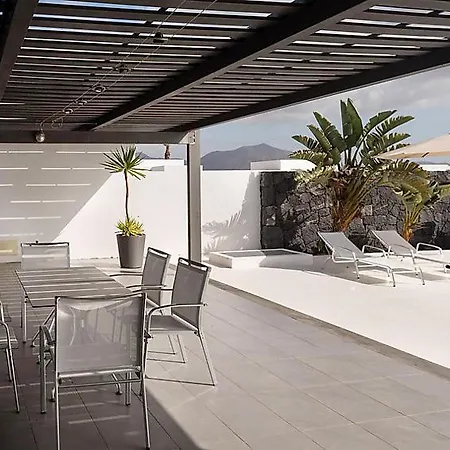 Playa Blanca Sleeps 6 Pool Air Con Wifi